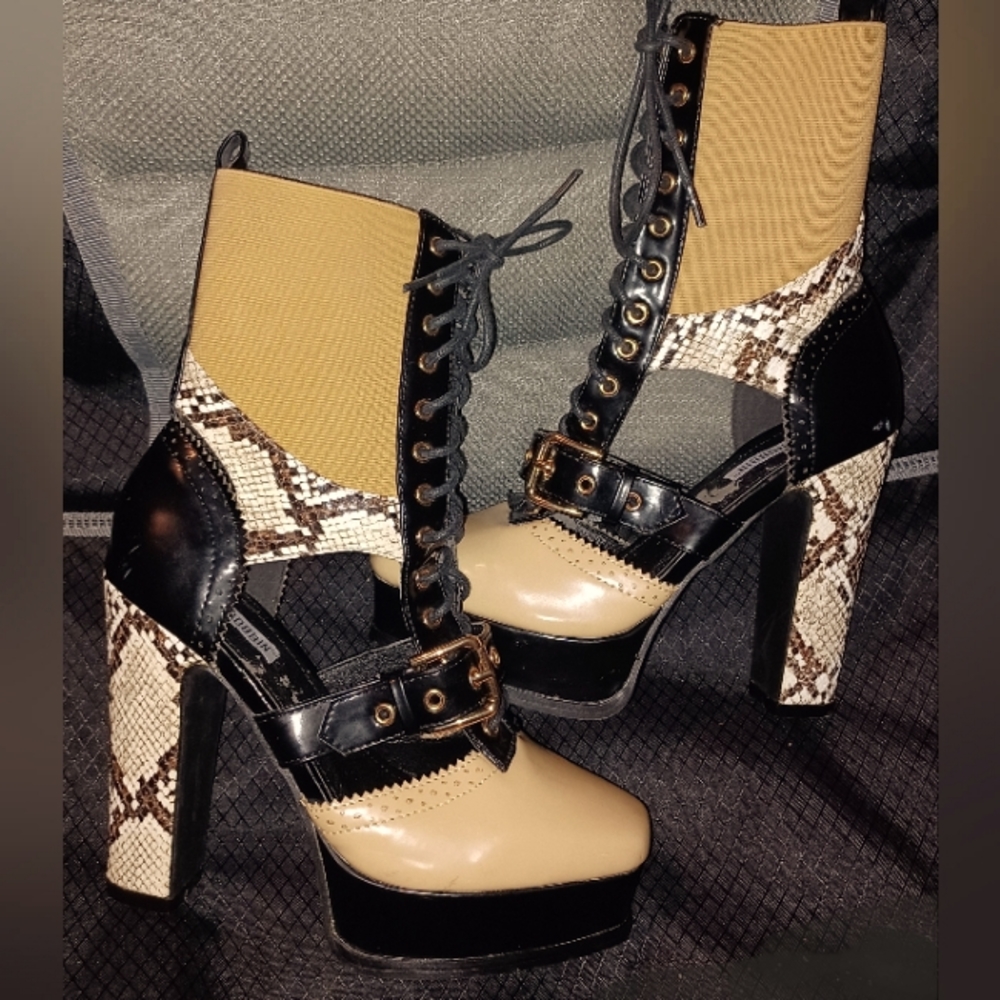 Stylish-Beige, black, and gray snakeskin platform lace up booties
